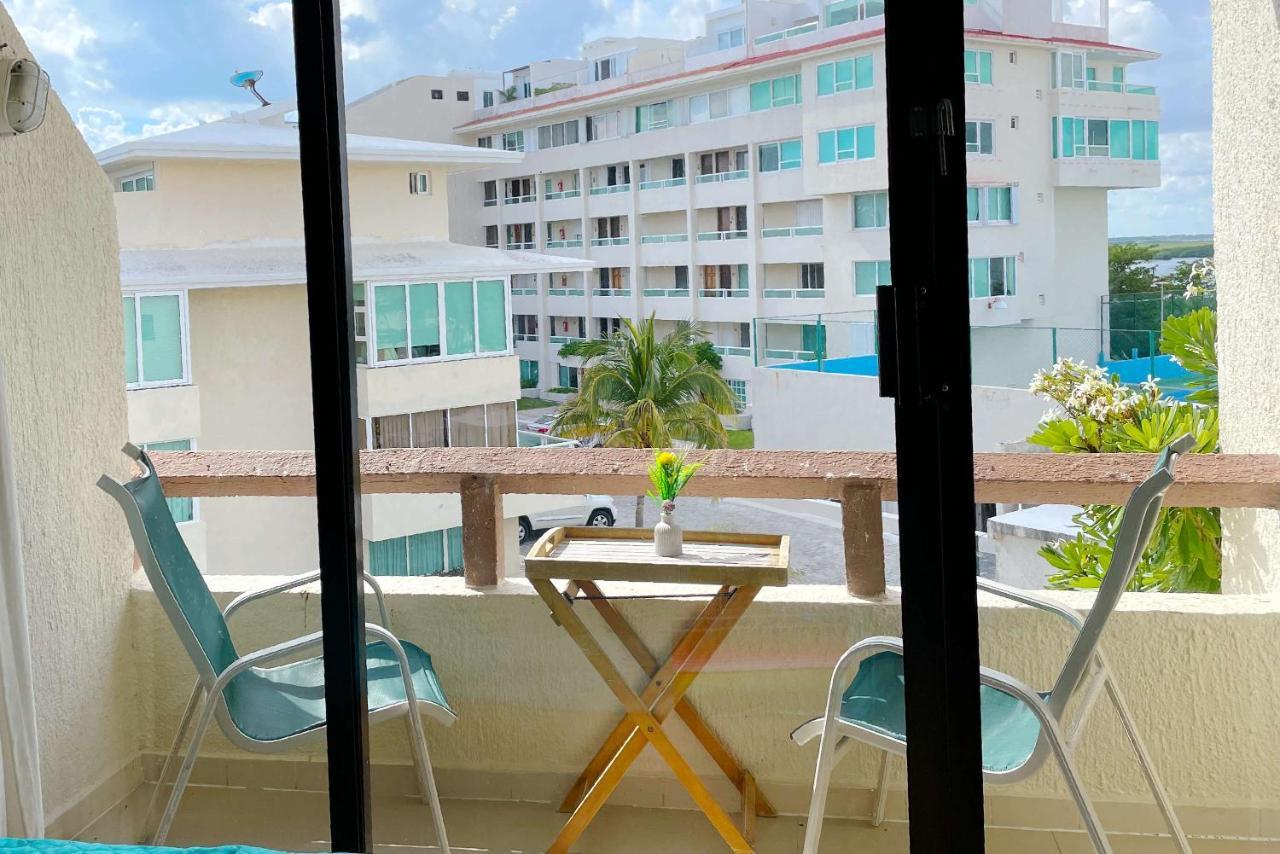 Renovated Studio In Cancun Beach At The Hotel Zone Exterior photo